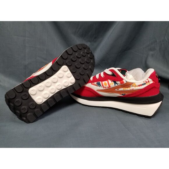 Fila Kids Renno Sneakers Red White Black Gum Size 2.5 NEW IN BOX! - Picture 2 of 11